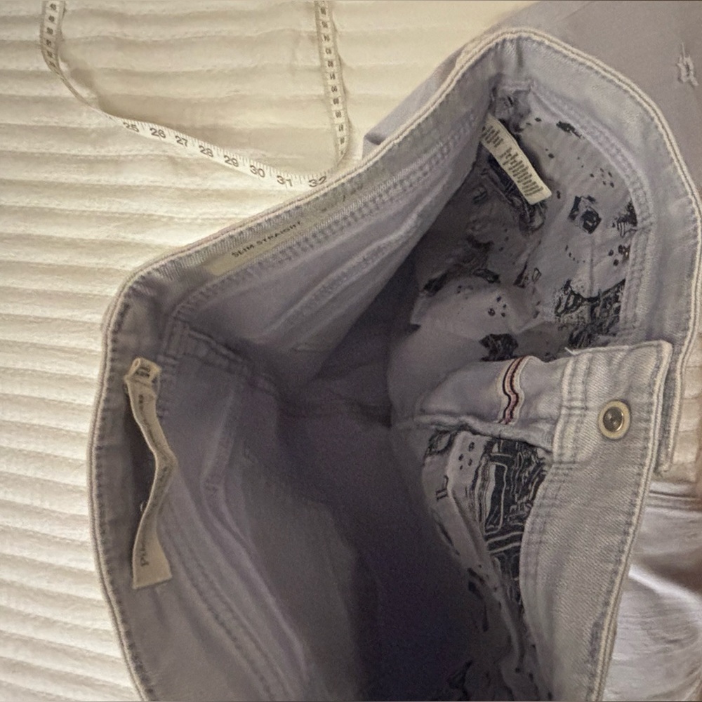 : : PILCRO Straight Leg Light Wash Distressed Jeans : : - Picture 10 of 16